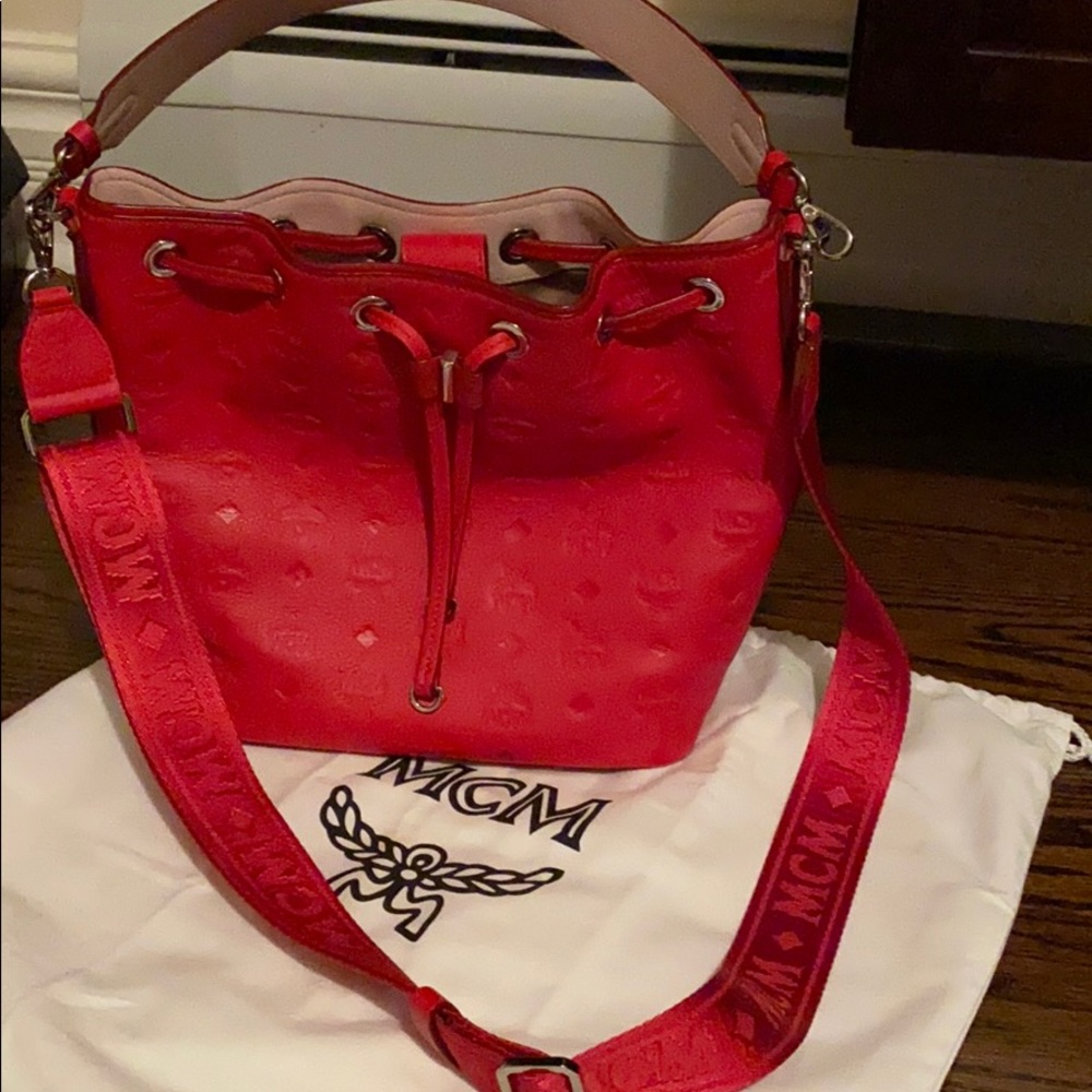MCM Bucket bag